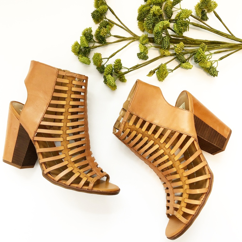NEW! DV Leather Open Toe Wedge Strap Shoes Sandals
